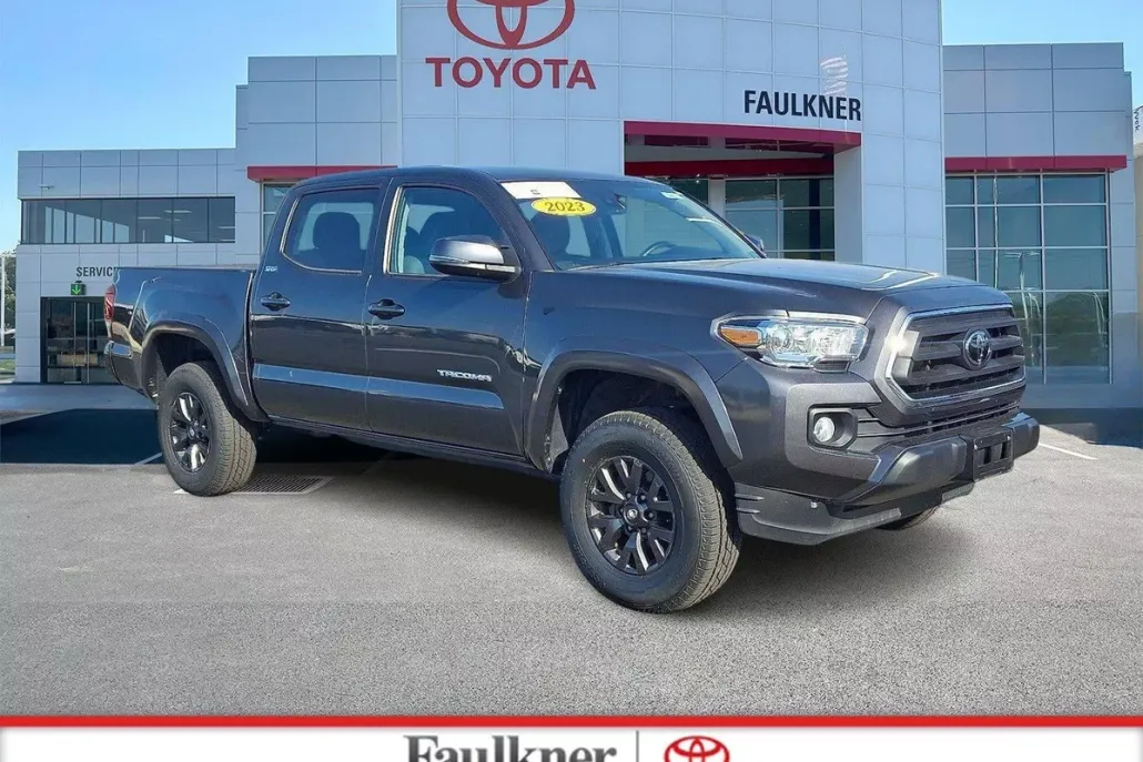 2023 Toyota Tacoma SR5 photo 1