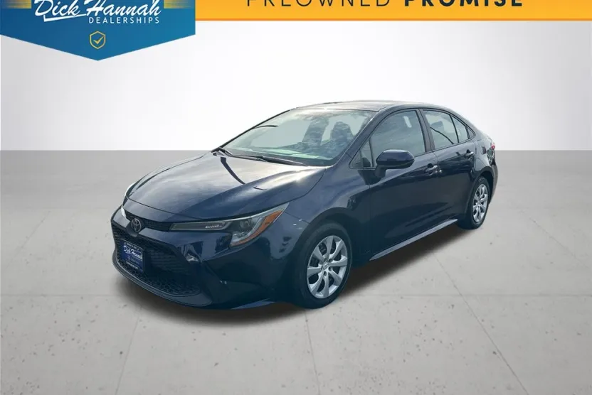 2022 Toyota Corolla LE photo 1