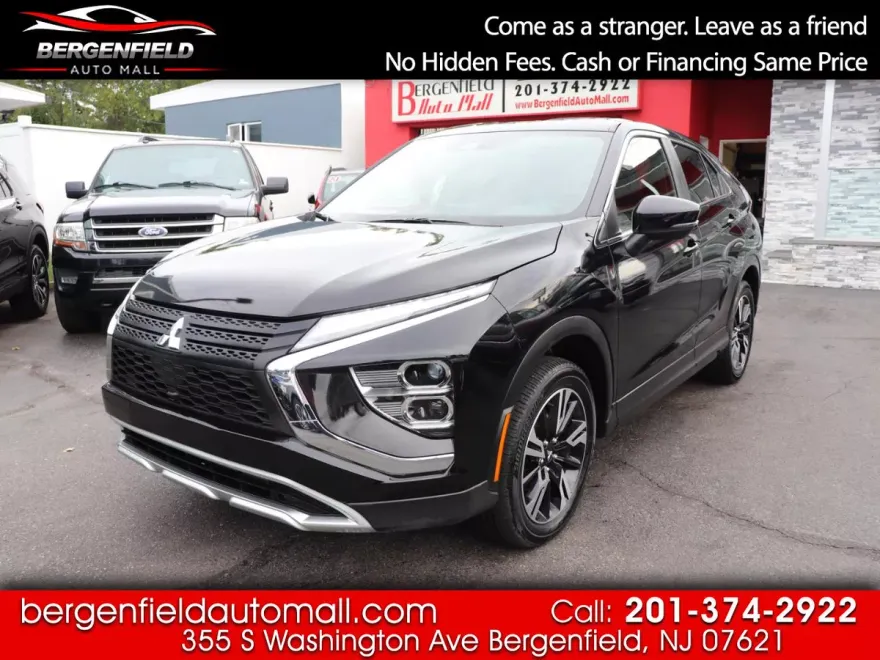2024 Mitsubishi Eclipse Cross SE photo 1