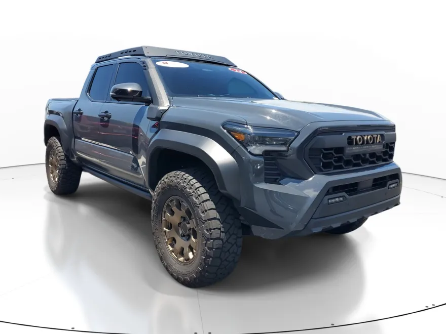 2024 Toyota Tacoma 4x4 Trailhunter photo 1