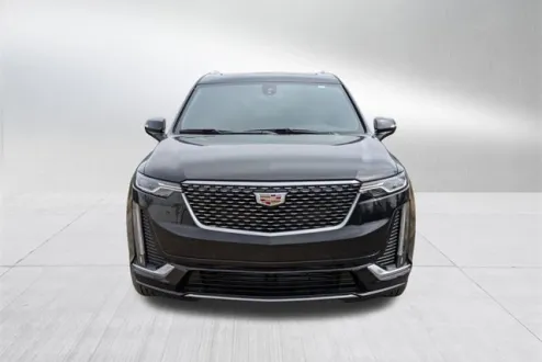 2025 Cadillac XT6 Luxury photo 2