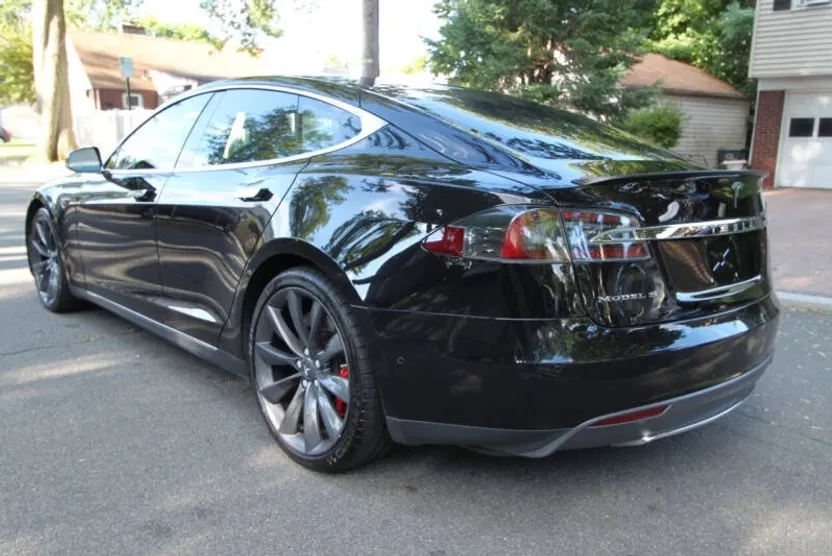 2016 Tesla Model S P90D photo 1