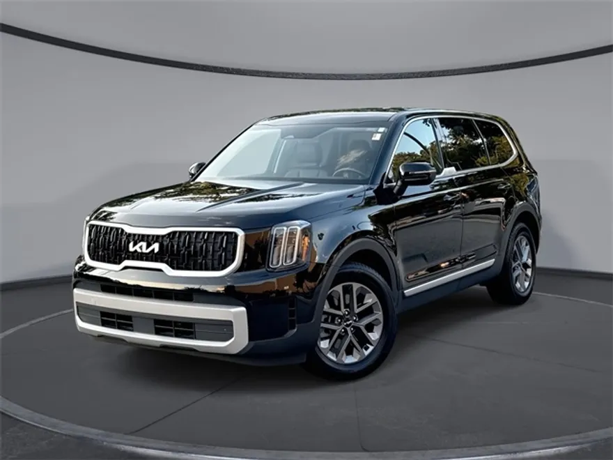 2023 Kia Telluride LX photo 1