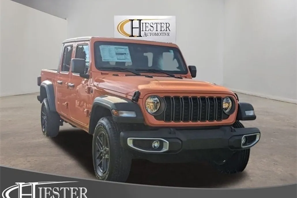 2025 Jeep Gladiator Sport S photo 1
