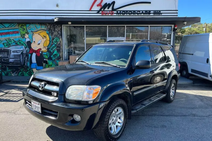 2006 Toyota Sequoia photo 1