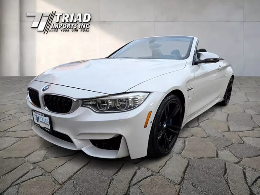 2015 Bmw M4 Convertible photo 1