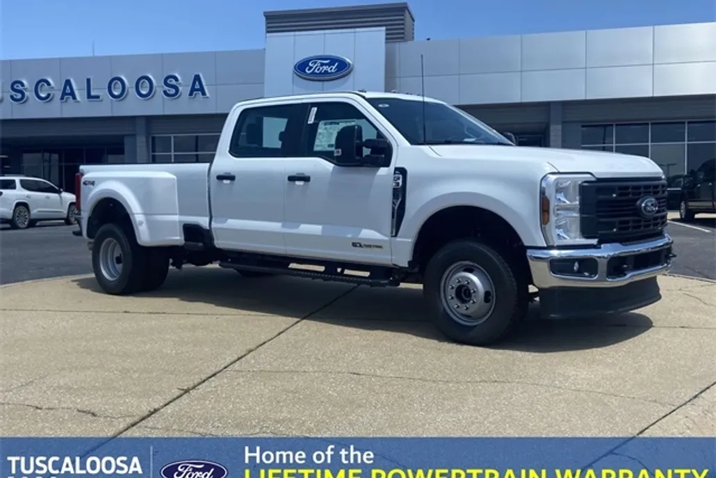 2025 Ford F-350 photo 1