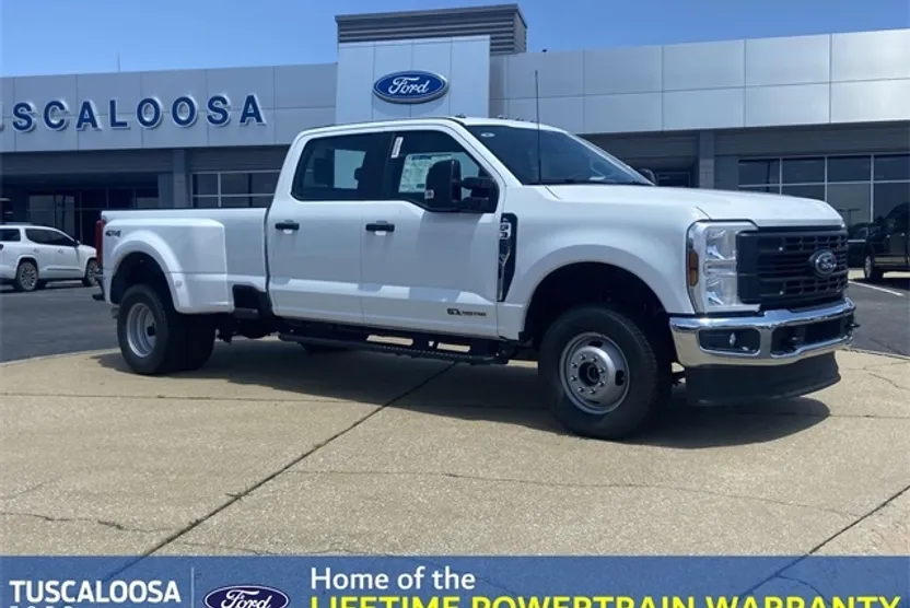 2025 Ford F-350 photo 1