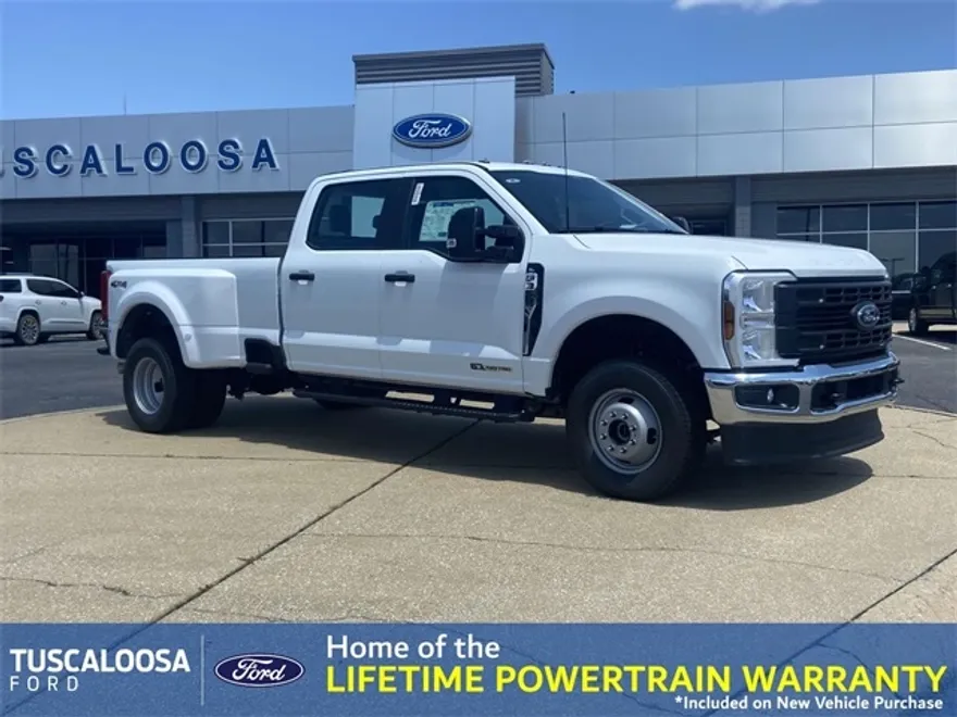2025 Ford F-350 photo 1