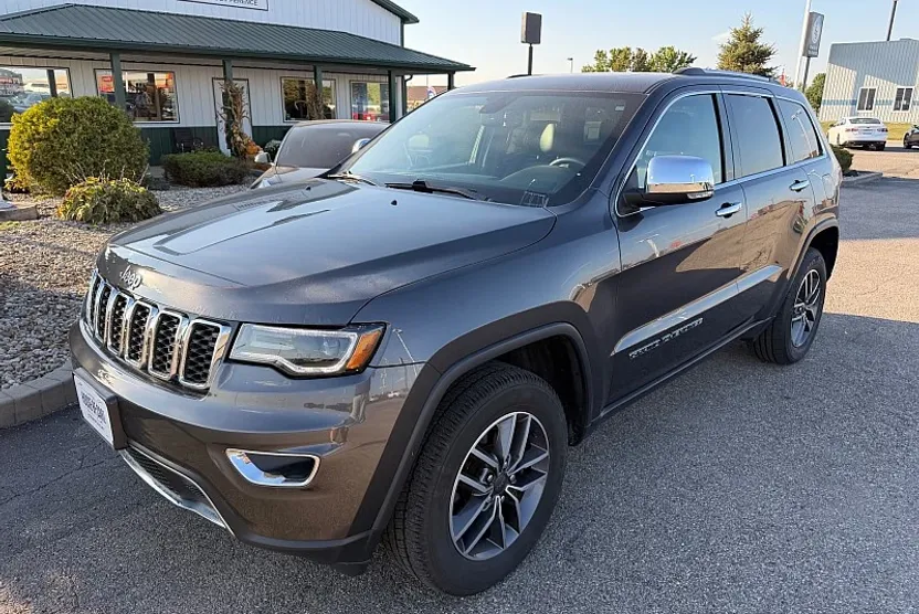 2019 Jeep Grand Cherokee Limited photo 1