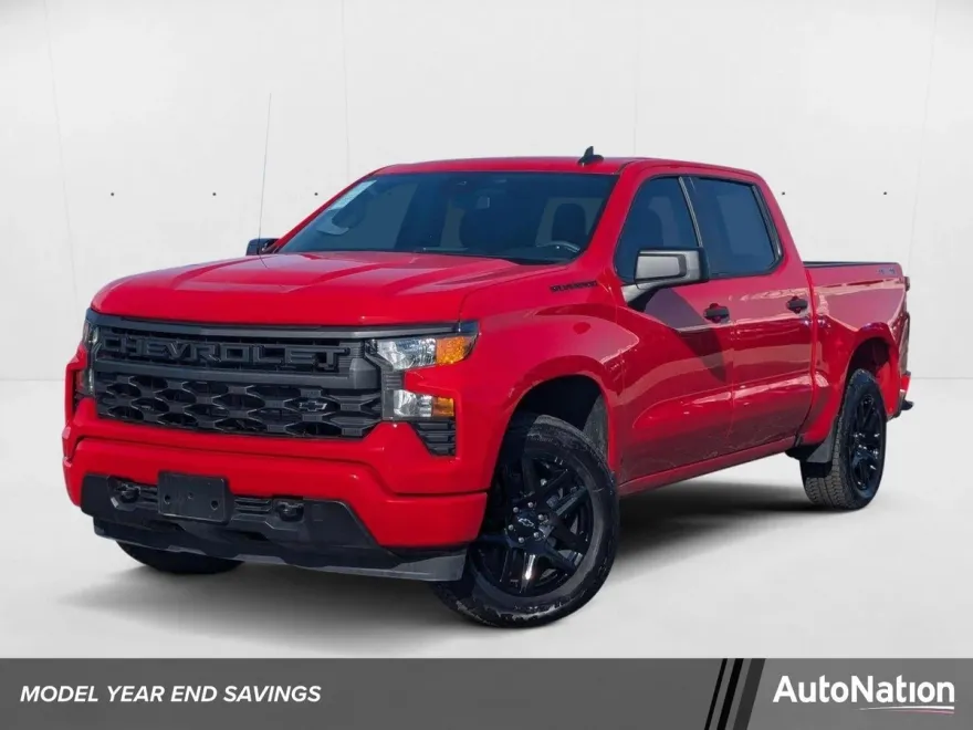 2024 Chevrolet Silverado 1500 Custom photo 1