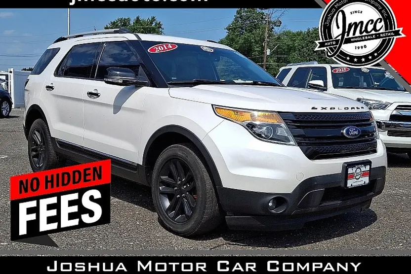2014 Ford Explorer XLT photo 1