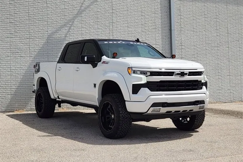 2025 Chevrolet Silverado 1500 RST photo 1