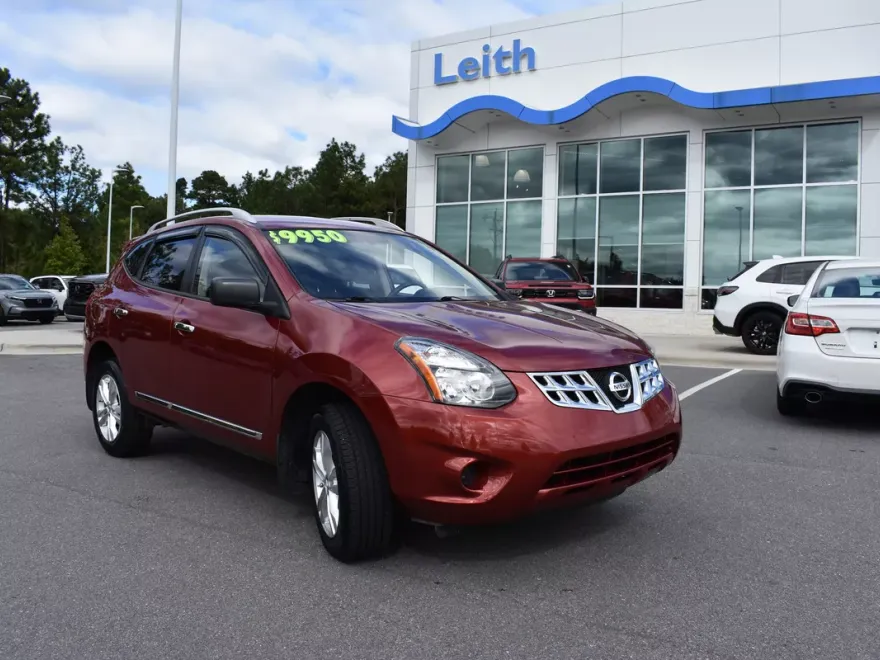 2015 Nissan Rogue Select S photo 1