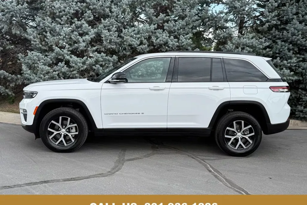 2024 Jeep Grand Cherokee Limited photo 1