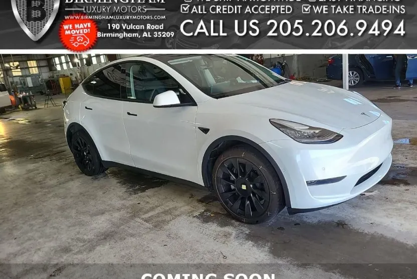 2022 Tesla Model Y Long Range photo 1