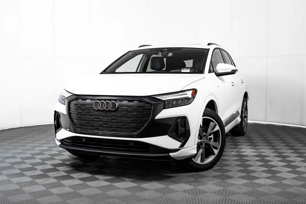 2023 Audi Q4 50 E-tron Premium Plus photo 1
