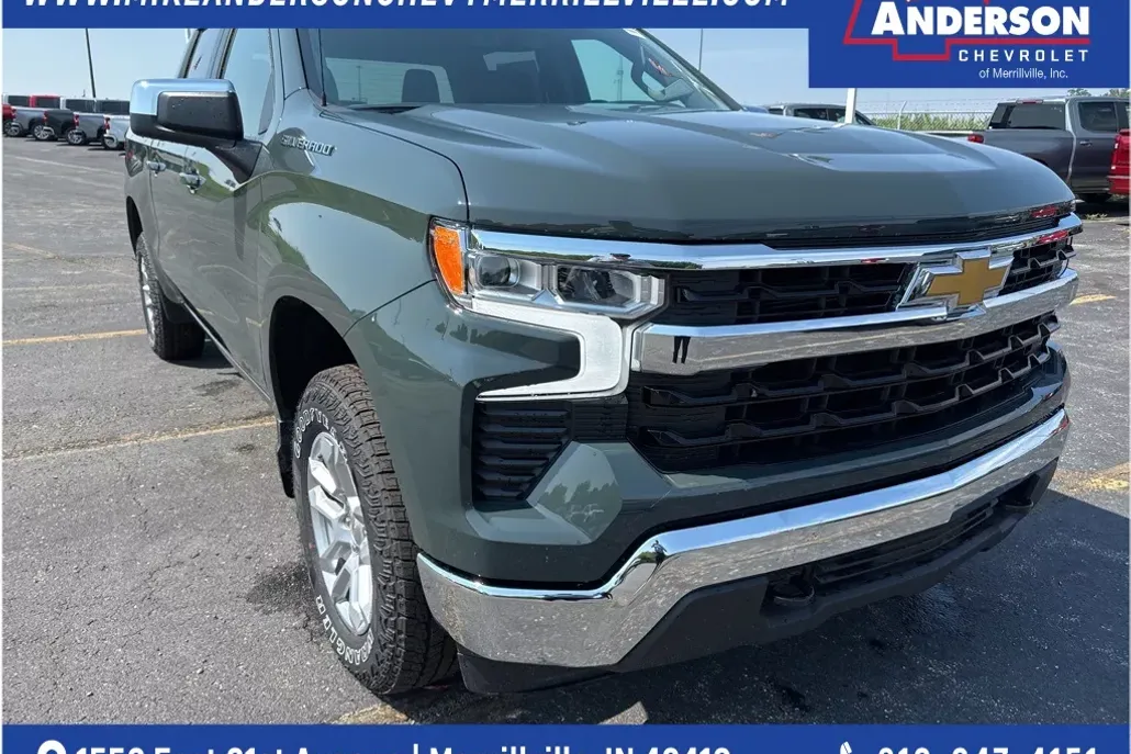 2025 Chevrolet Silverado 1500 LT photo 1