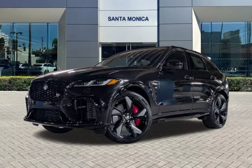 2026 Jaguar F-PACE SVR photo 1