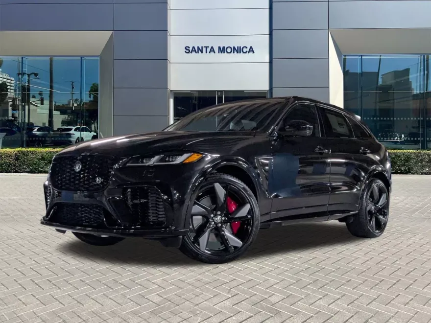 2026 Jaguar F-PACE SVR photo 1