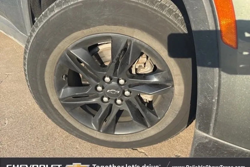2023 Chevrolet Traverse Cloth photo 1