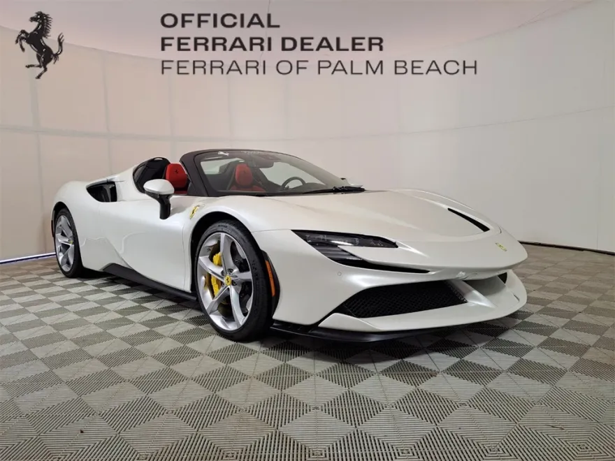 2024 Ferrari SF90 Spider Base photo 1