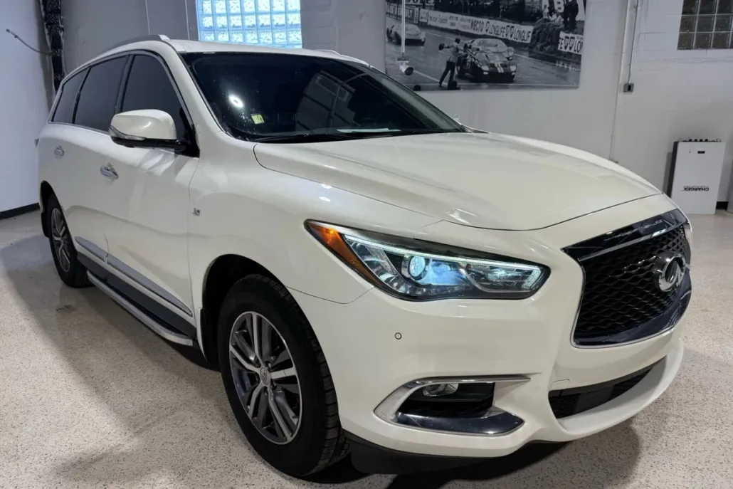 2020 Infiniti QX60 Luxe photo 1