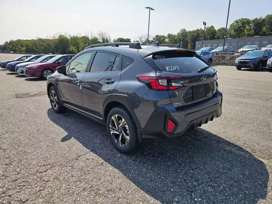 2024 Subaru Crosstrek Premium photo 1