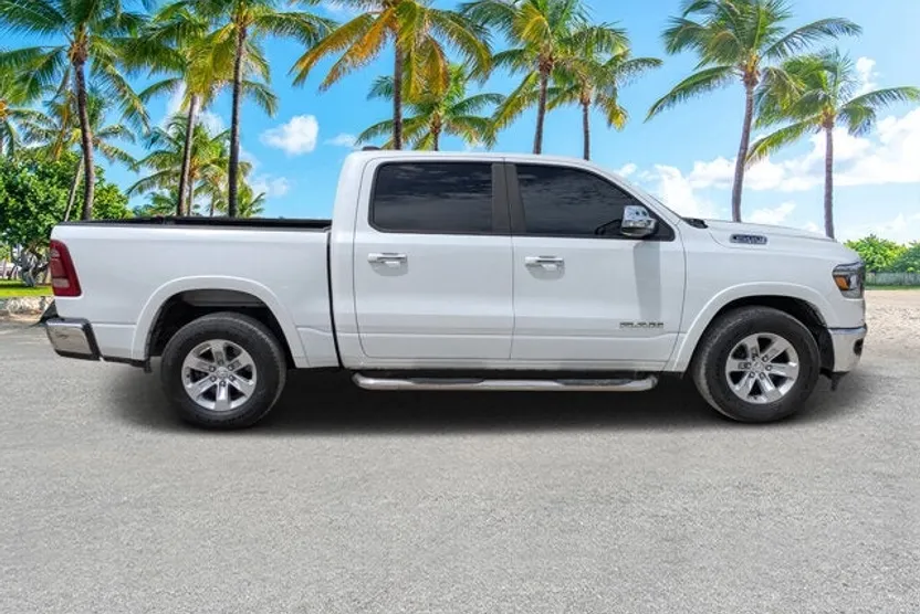 2019 Ram 1500 Laramie photo 1
