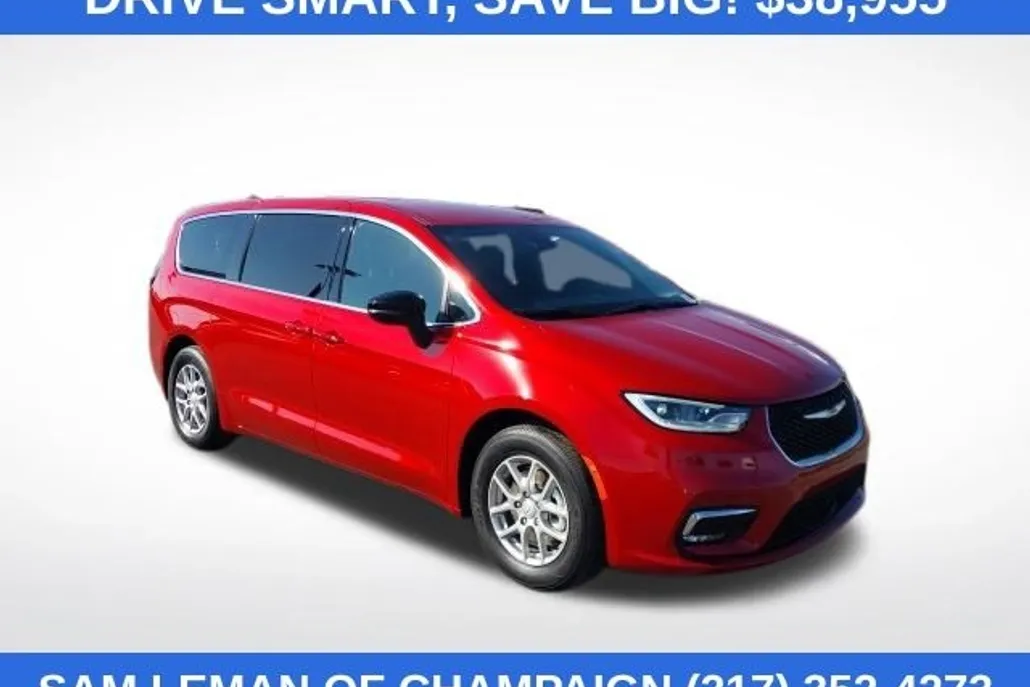 2026 Chrysler Pacifica photo 1