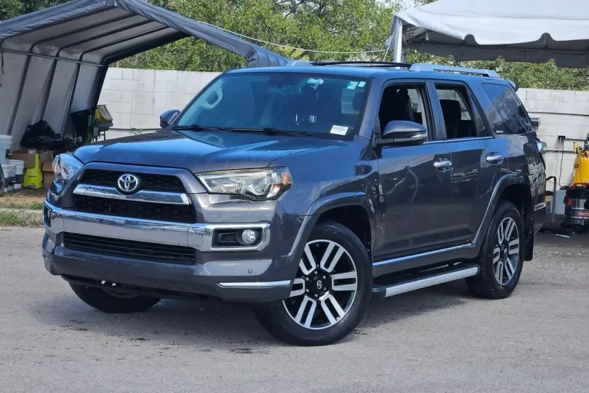 2014 Toyota 4Runner Limited photo 1
