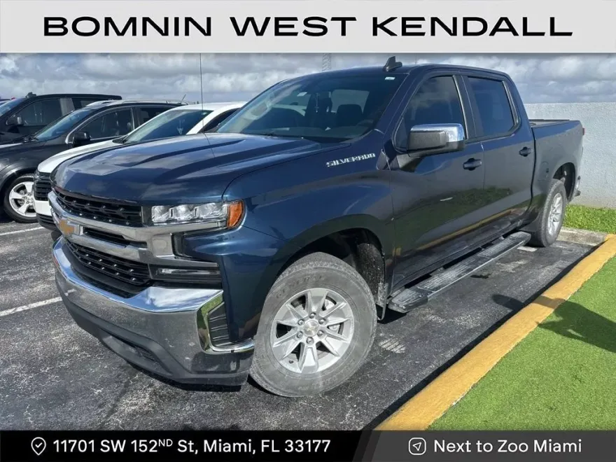 2022 Chevrolet Silverado 1500 LT photo 1