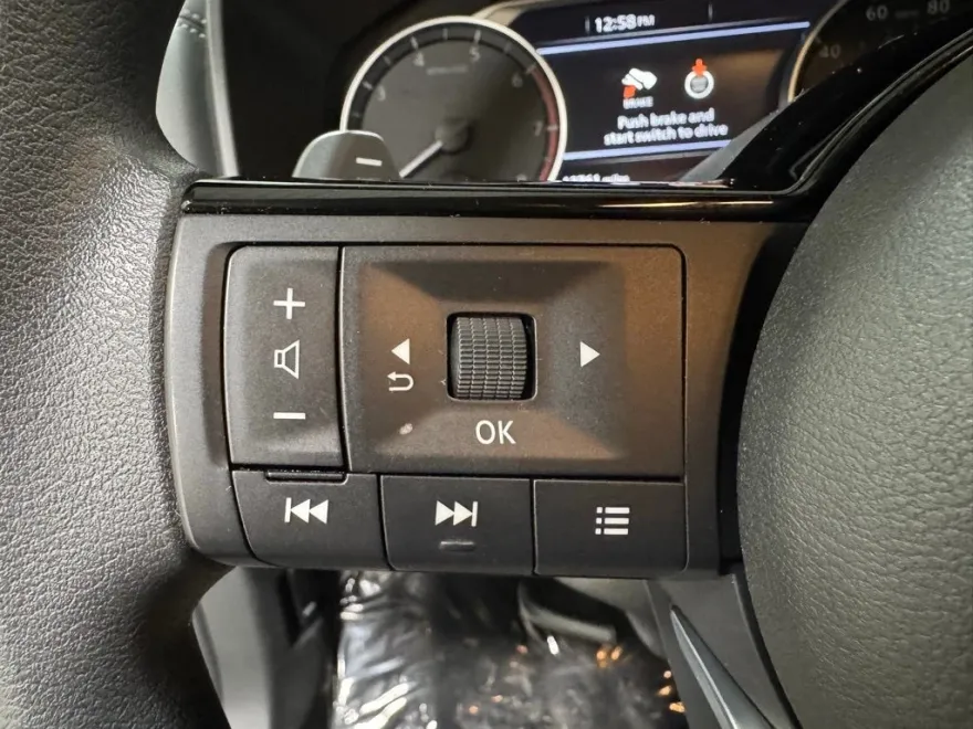 2023 Nissan Rogue SV AWD photo 25