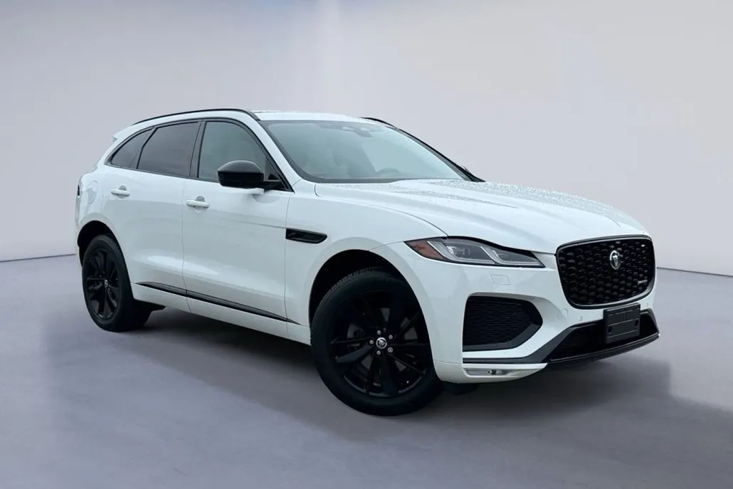 2024 Jaguar F-PACE P250 R-Dynamic S photo 1