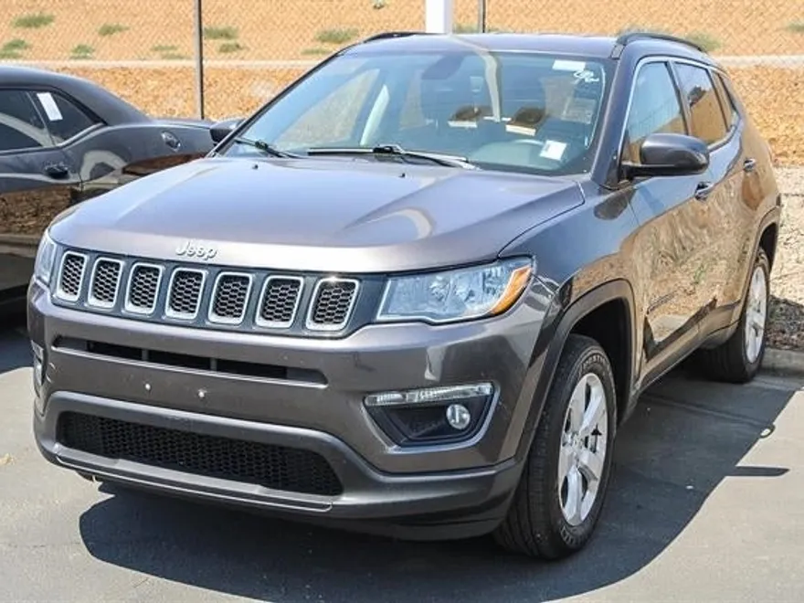2021 Jeep Compass Latitude photo 1