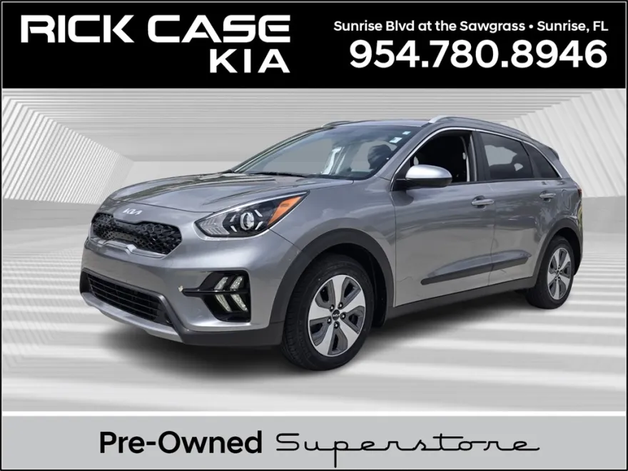 2022 Kia Niro LX photo 1