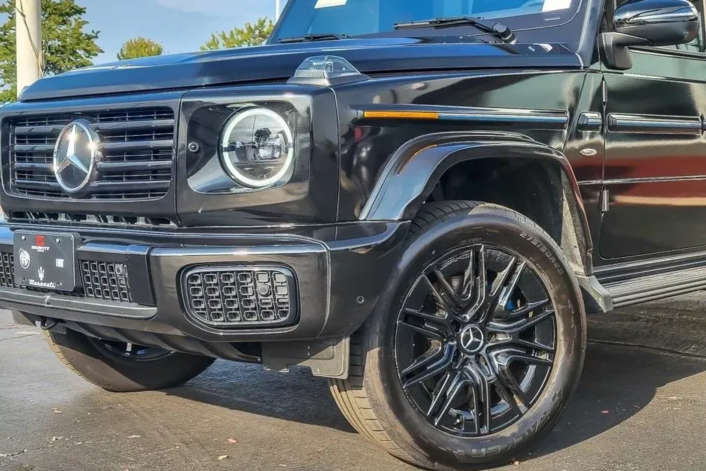 2025 Mercedes Benz G photo 1