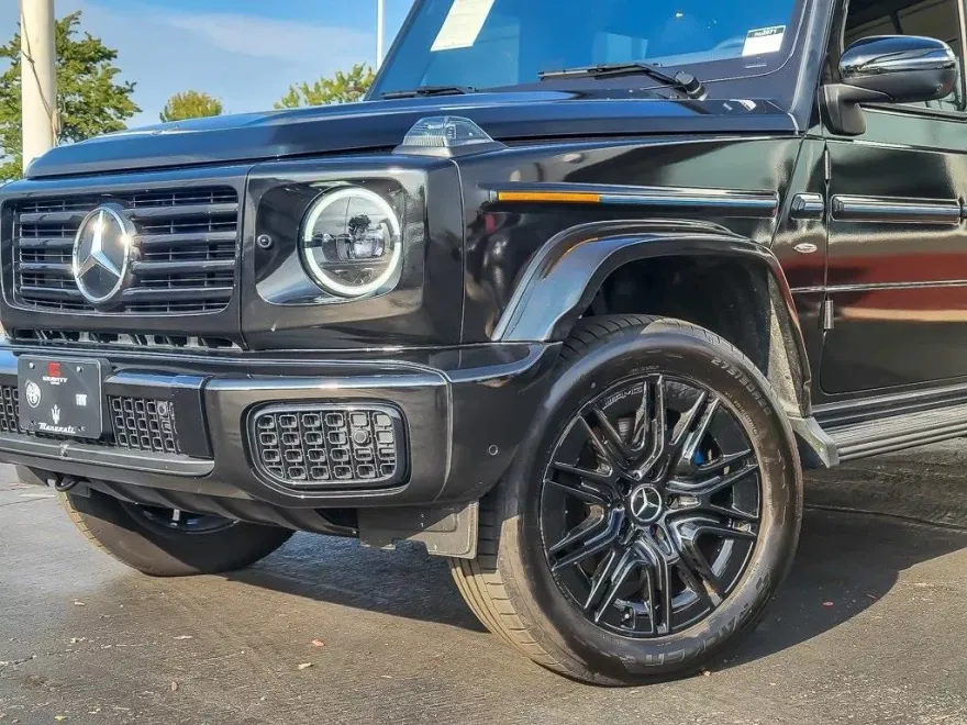2025 Mercedes Benz G photo 1