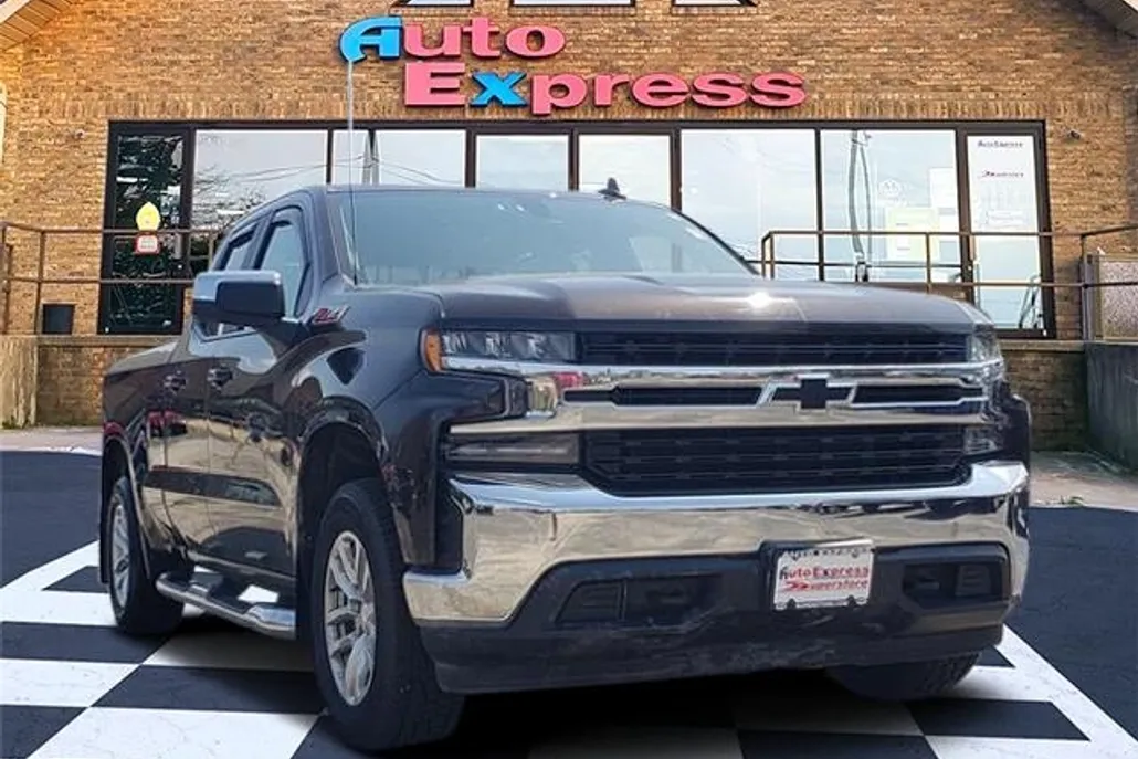 2019 Chevrolet Silverado 1500 LT photo 1