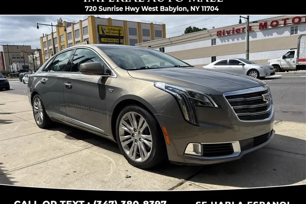 2019 Cadillac XTS Luxury photo 1