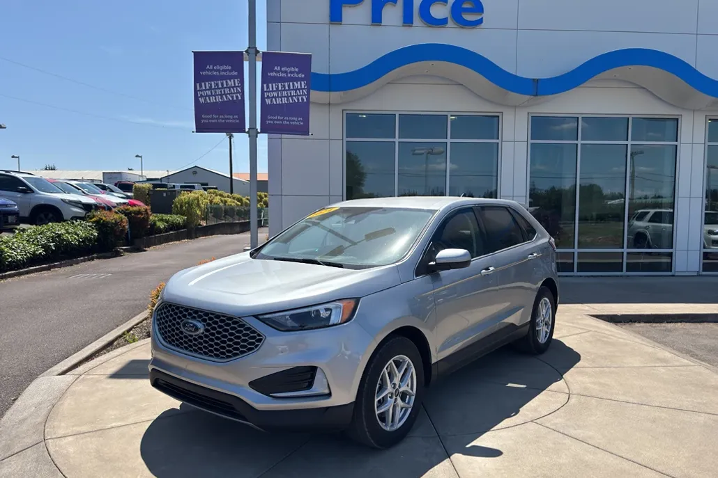 2024 Ford Edge SEL photo 1