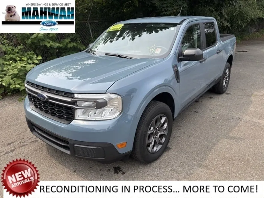 2022 Ford Maverick XLT photo 1
