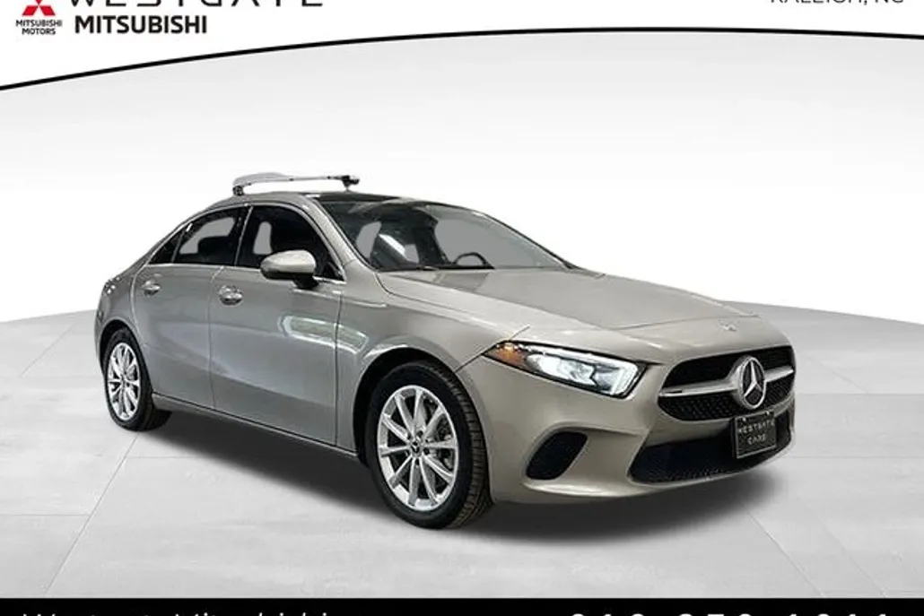 2019 Mercedes Benz A 220 4MATIC photo 1