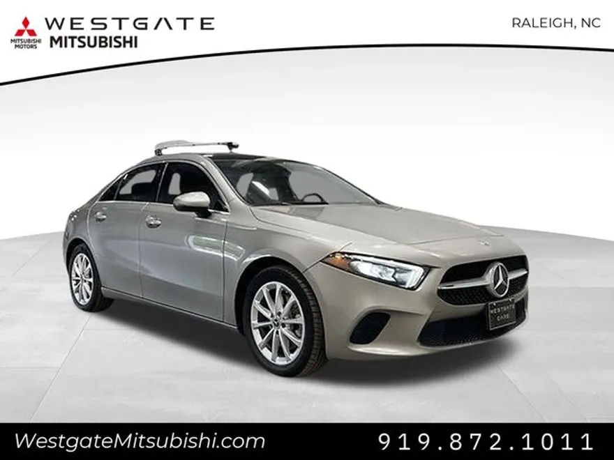2019 Mercedes Benz A 220 4MATIC photo 1