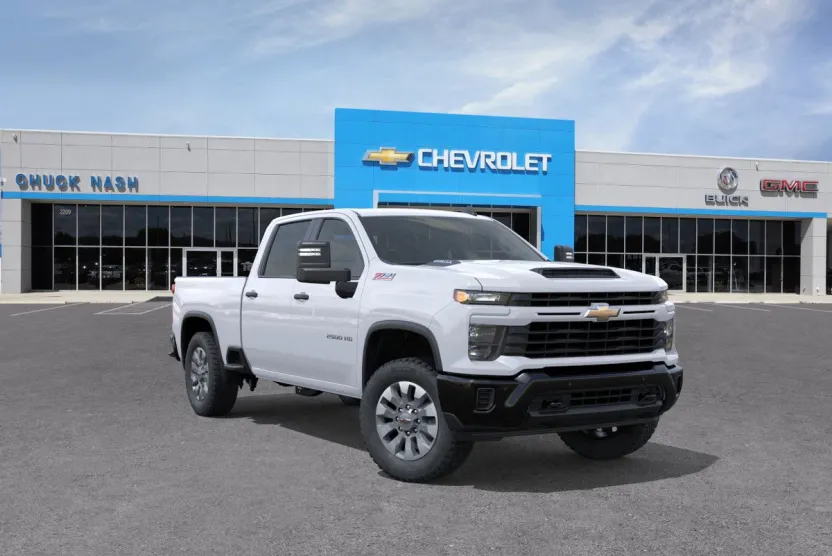 2026 Chevrolet Silverado Custom photo 1