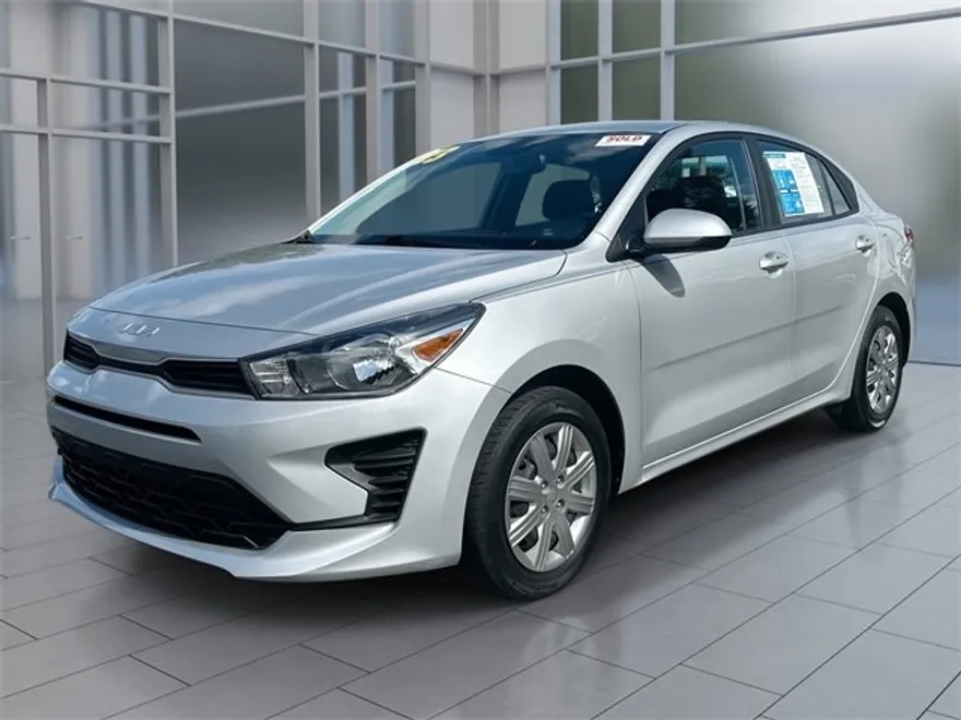 2023 Kia Rio LX photo 1
