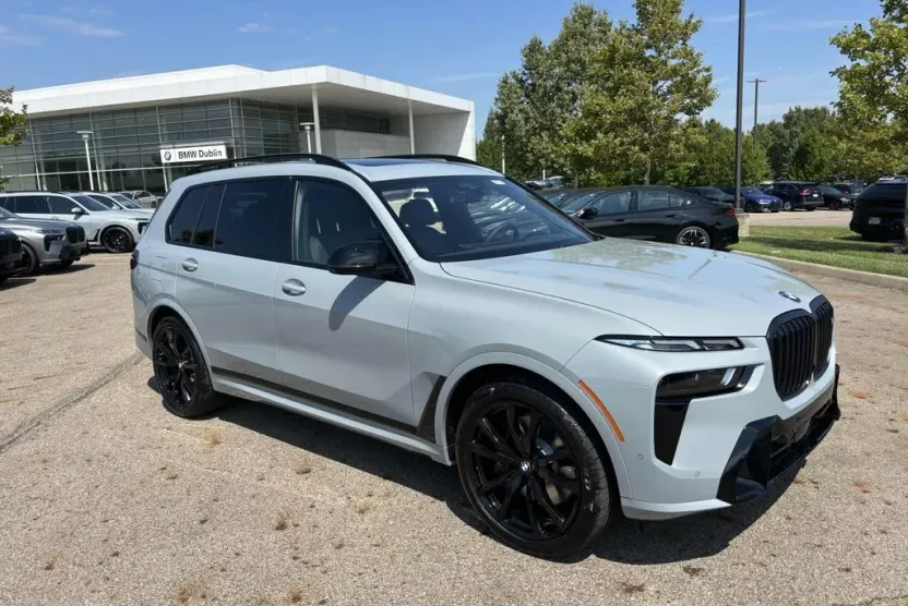 2026 Bmw X7 M60i photo 1