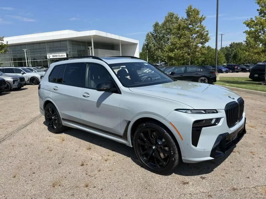 2026 Bmw X7 M60i photo 1