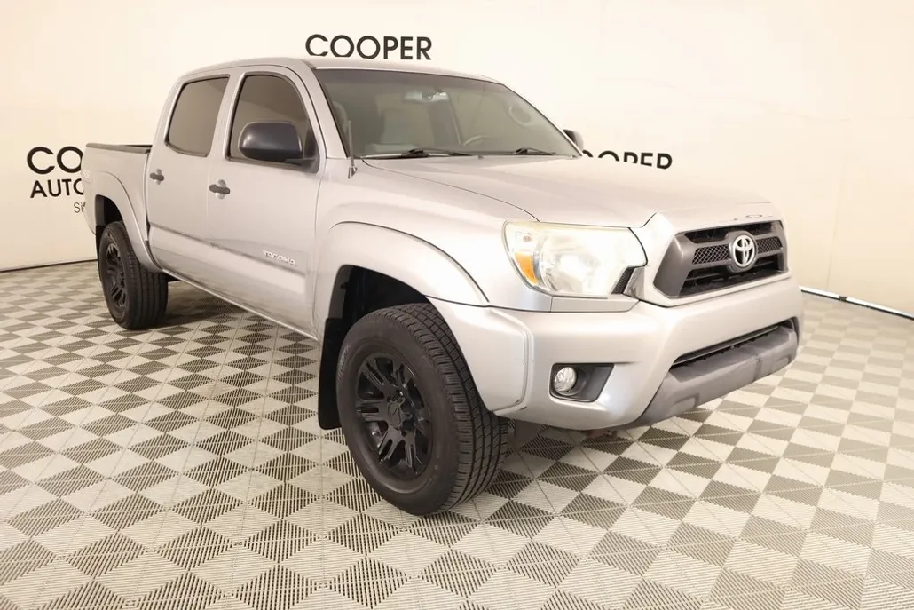 2015 Toyota Tacoma PreRunner V6 photo 1