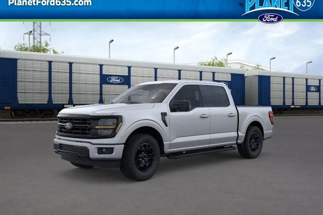 2025 Ford F-150 XLT photo 1